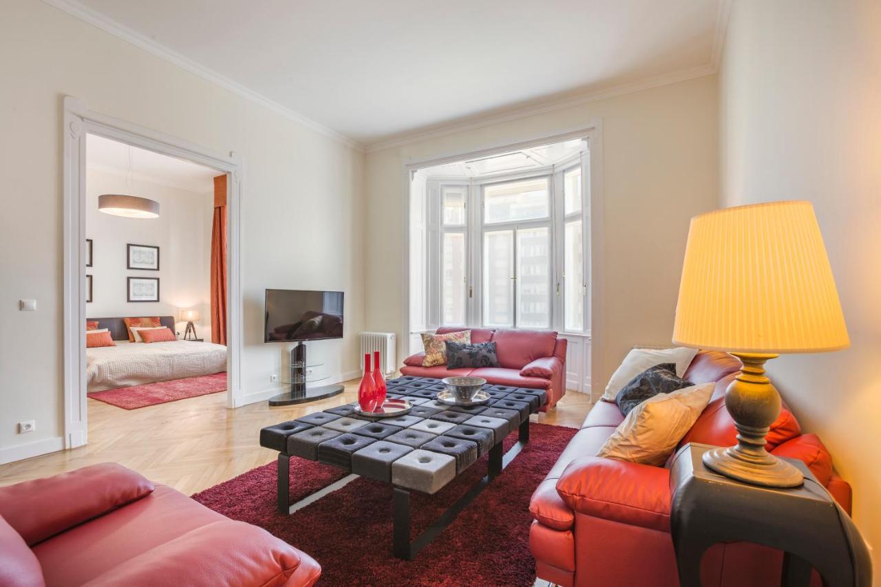Modernized Unique Huge Central Apartment On 135Sqm Budapest Ngoại thất bức ảnh