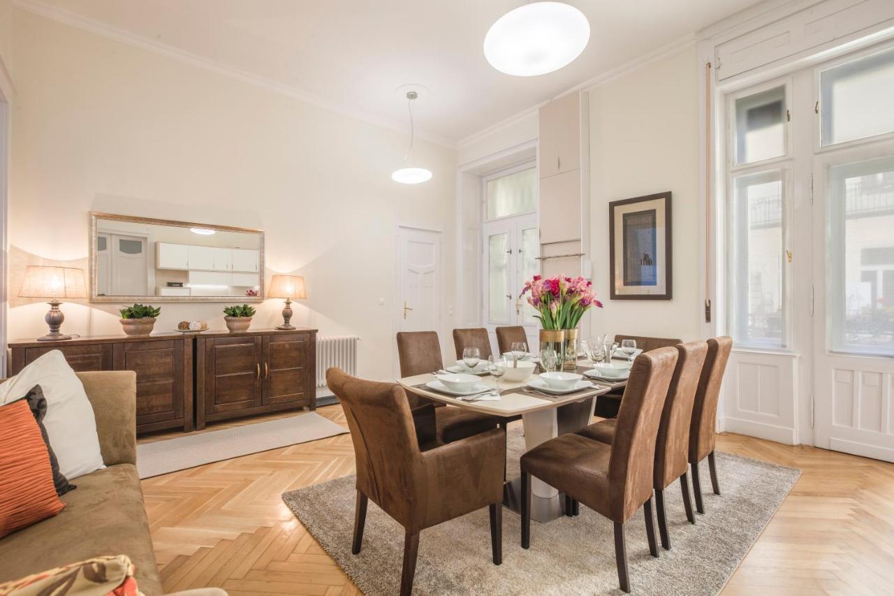 Modernized Unique Huge Central Apartment On 135Sqm Budapest Ngoại thất bức ảnh